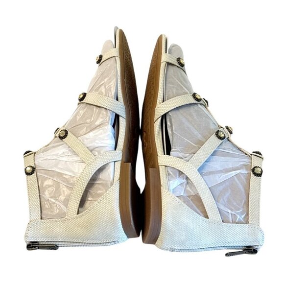 Sam & Libby Rhonda Faux Leather Caged Sandal Silver Creampy Strap Size 8 NWB - Picture 6 of 8